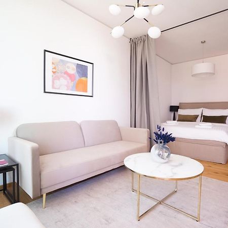 Boutique Studio With Terrace And Pool Wenen Buitenkant foto