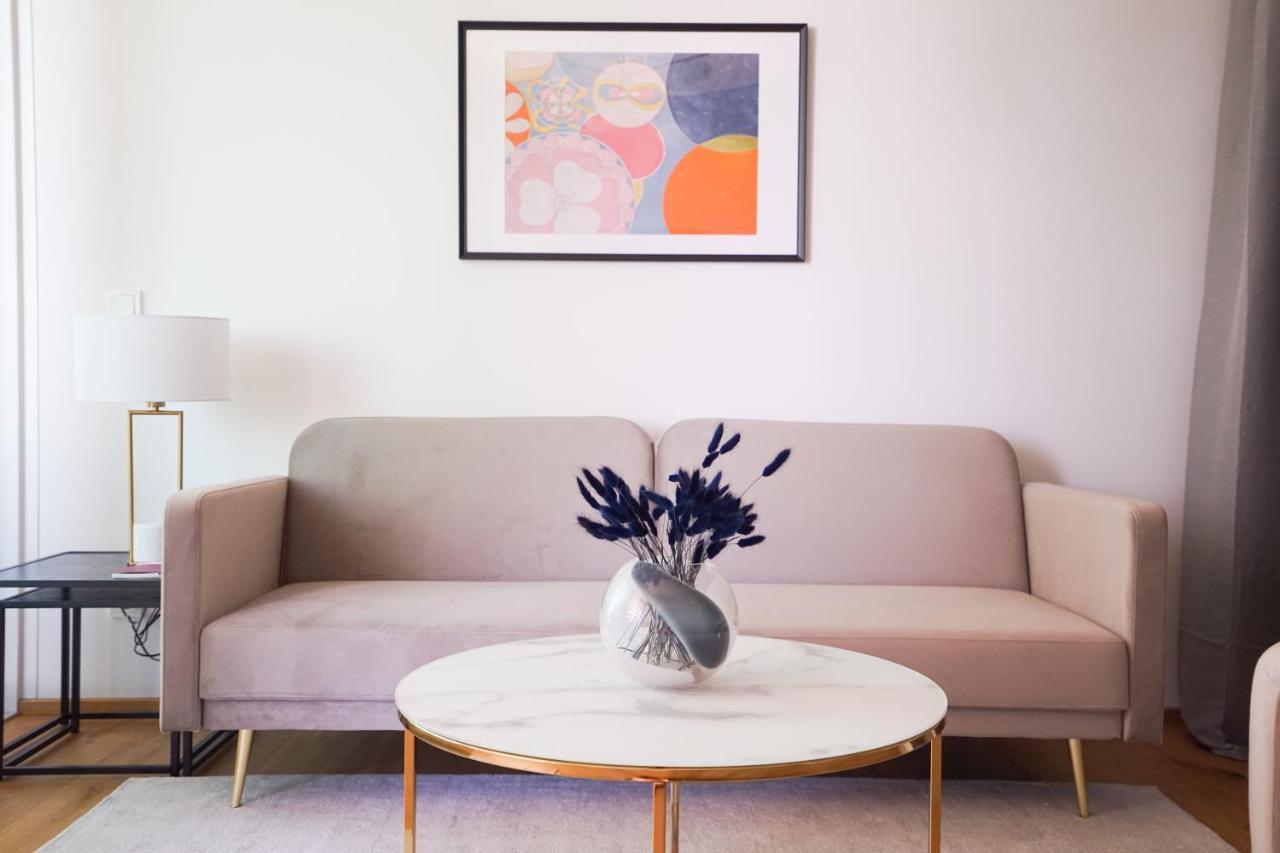 Boutique Studio With Terrace And Pool Wenen Buitenkant foto